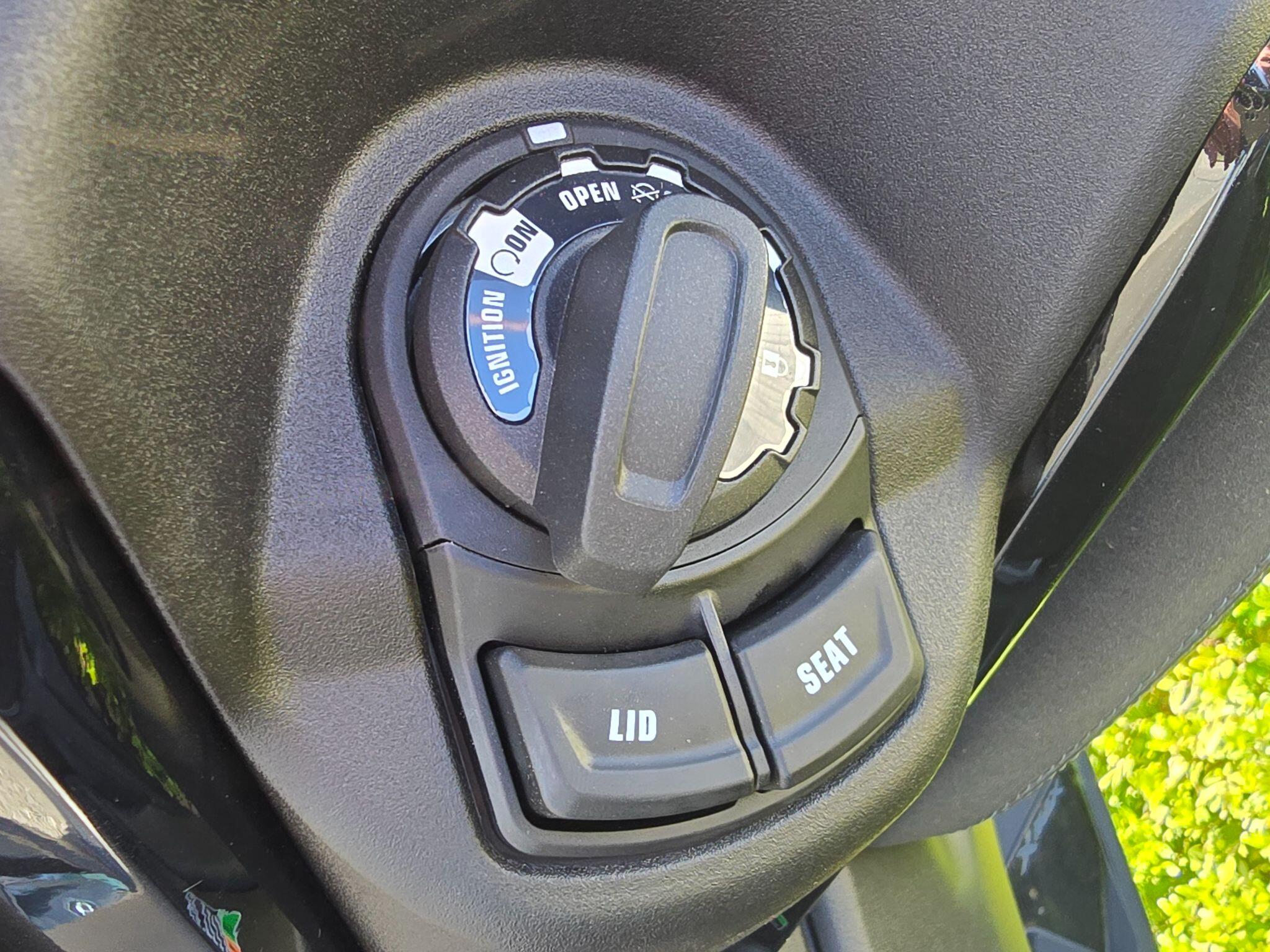 2026 Yamaha 300 TECH MAX CVT V-Belt Euro 5